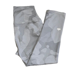 ALO YOGA HIGH WAIST VAPOR LEGGING 21” WHITE CAMOFLAGE COLOR SIZE SMALL